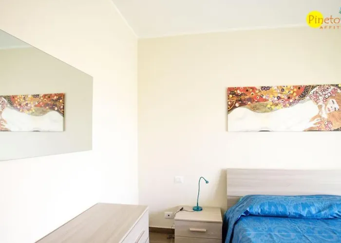 Claudia Int Q - * Pineto